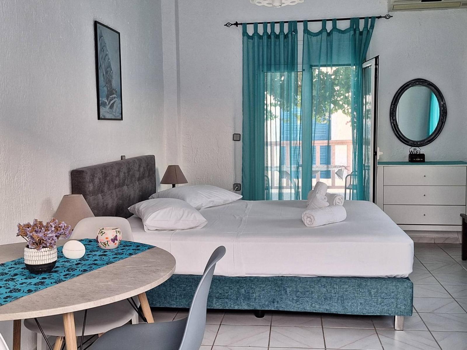 Βig Βlue Apartments Makrýgialos Oda fotoğraf