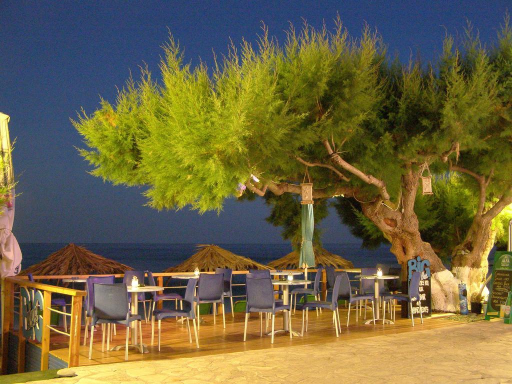 Βig Βlue Apartments Makrýgialos Dış mekan fotoğraf